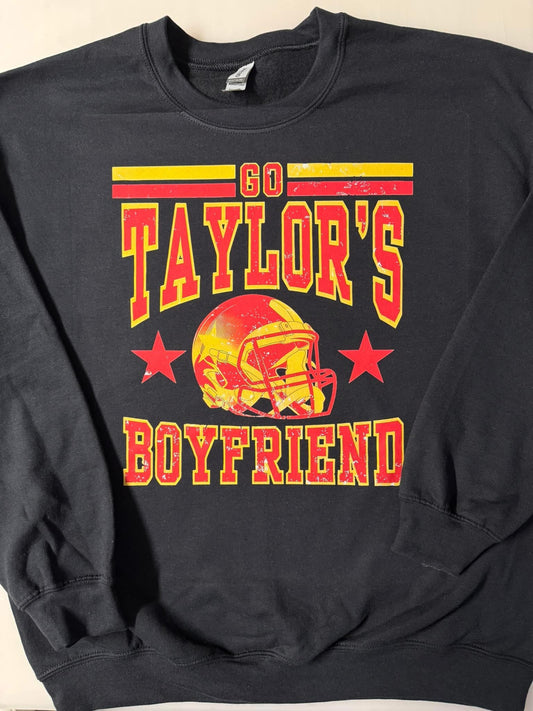 Go Taylor’s boyfriend crewneck